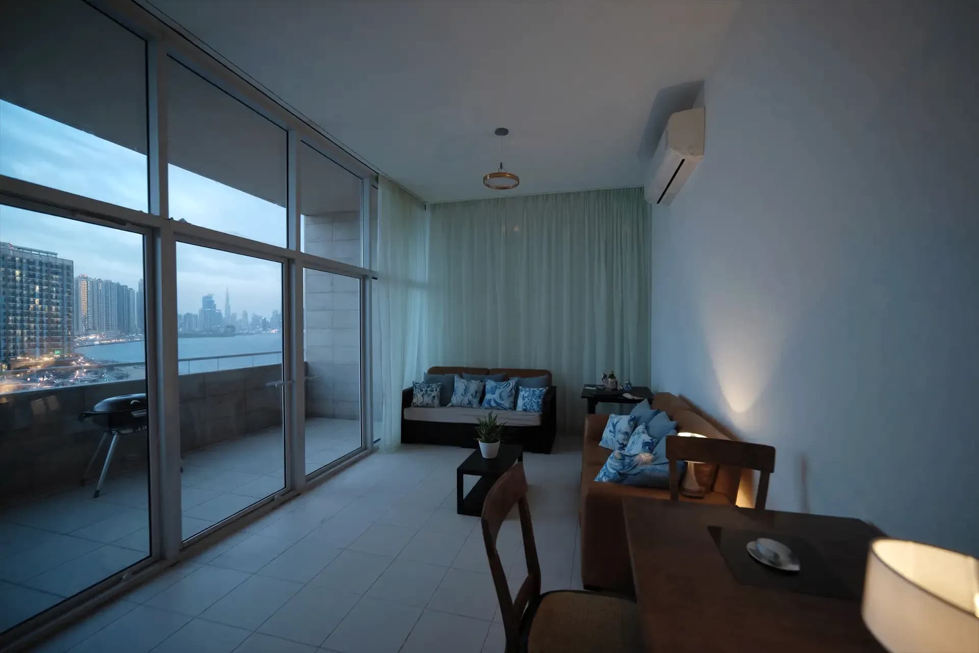 Canal-View Studio, Business Bay, Business Bay, Dubai